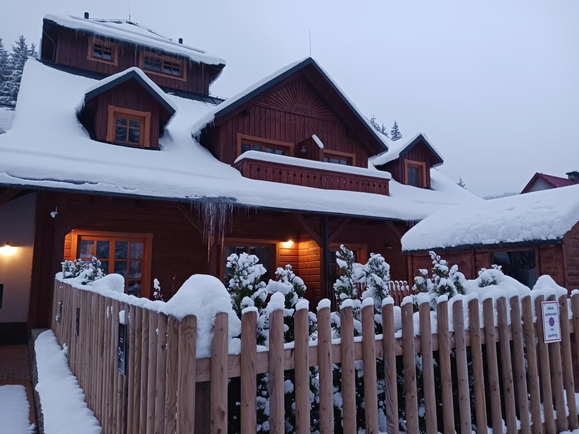 Apartman Jezerne Велке Карловіце Екстер'єр фото